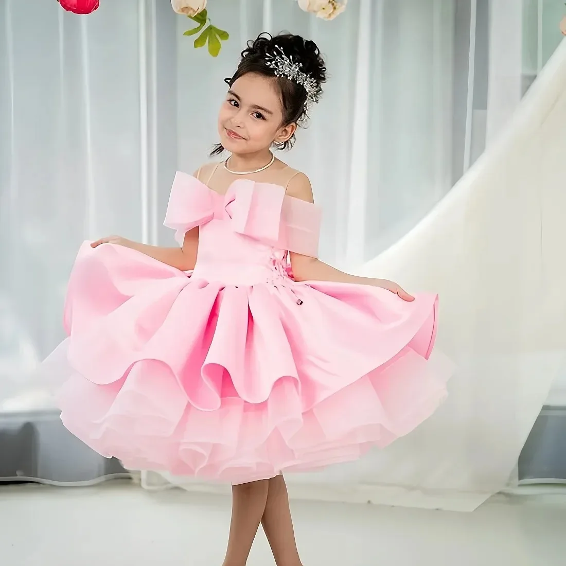 Custom Flower Girl Dress for Wedding First Christmas Party with Off Shoulder Big Bow Decoration and Multi Layer Ruffled Organza