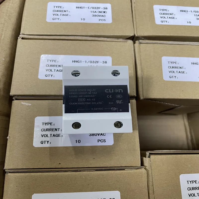 

New spot inventory HHG1-1/032F-38 15Z SSR-15DA DC control AC single-phase solid state relay