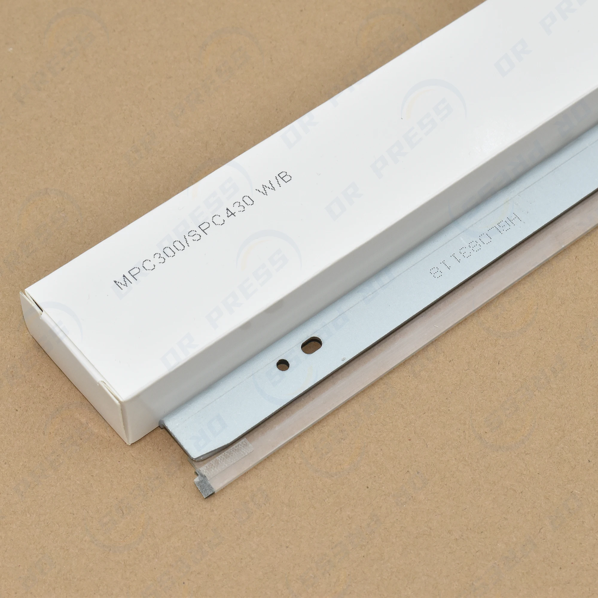 

Drum Cleaning Blade for Ricoh MPC401 MPC300 MPC400 SPC435 SPC440 SPC430 SPC431 Cylinder MP C300 C400 C401 SP C430 C431 C435 C440