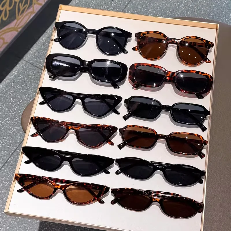 12pcs fashion multi-style sunglasses, the same style for men and women, used for beach holiday leisure daily collocation