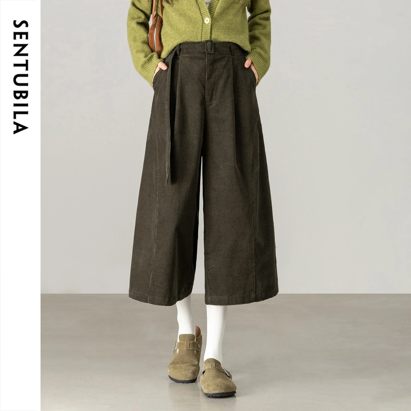 SENTUBILA Women's Cropped Pants 2026 High Waist Corduroy Wide Leg Pants Autumn Winter Slim Fit Retro Commute Trousers W64KD9074