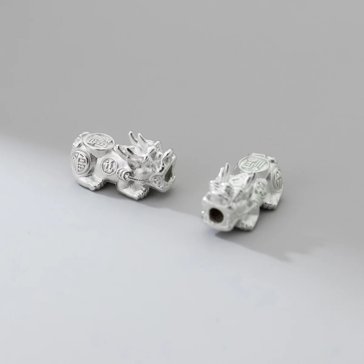 1pcs 999 Pure Silver Magic Fortune Beast LooseBeads Fine 999 Silver Rich Charm Bead Spacer For Women Men DIY Jewelry Accessories