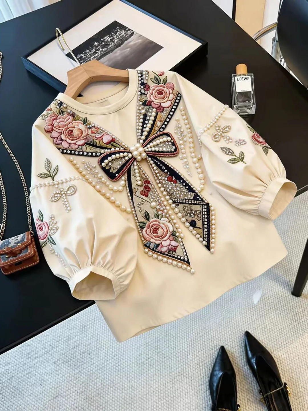 Summer 2026 Women's Loose Fashion Top with Heavy Embroidery  Knot Diamond Heating Beads Korean Style Commute Style