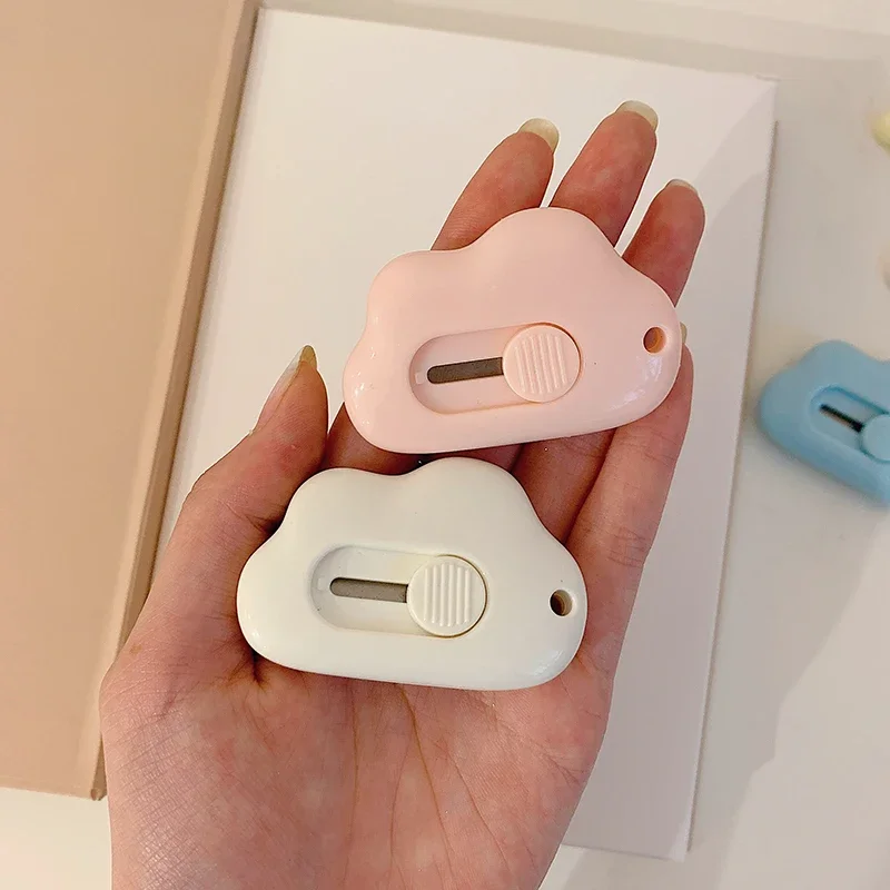 Kawaii Cloud Utility Mes Mini Scherp Mes Pakket Cutter Schattige Zakmes Papiersnijder Mes Kantoorbenodigdheden