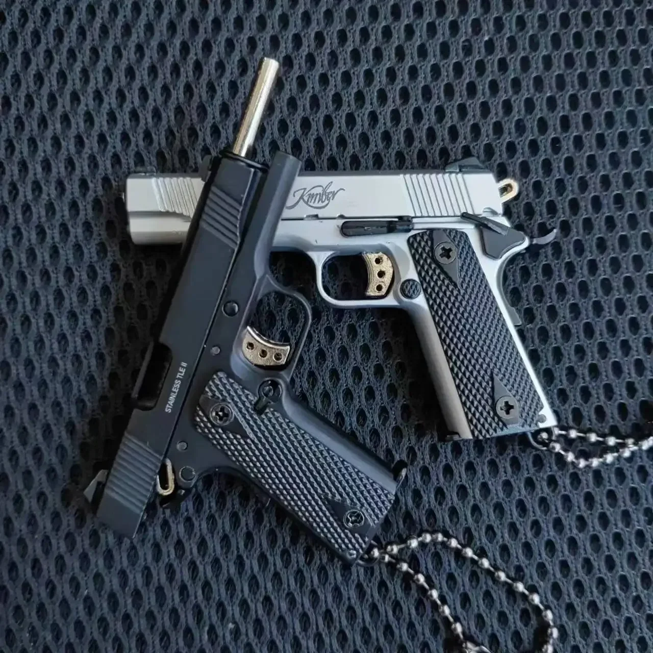 1:3 Alloy Mini 1911, model pistoletu, brelok, wisiorek, odpinany pistolet zabawkowy, ozdoba, festiwal, impreza, prezent dla dorosłych, dzieci,