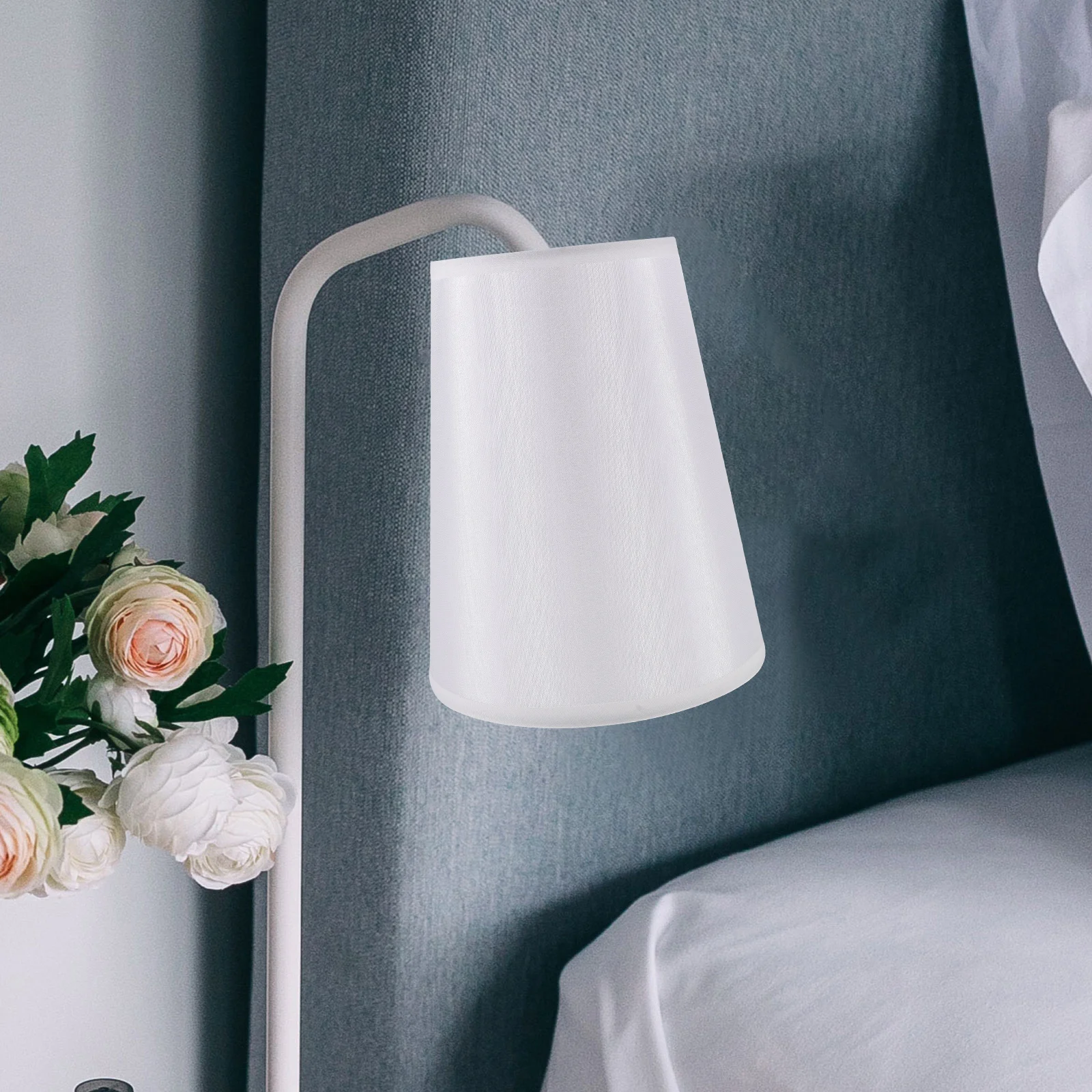 

Semi-Circular Table Lamp Shade Lightweight Protective Decorative Lampshades for Bedroom Living Room E14 Bulb