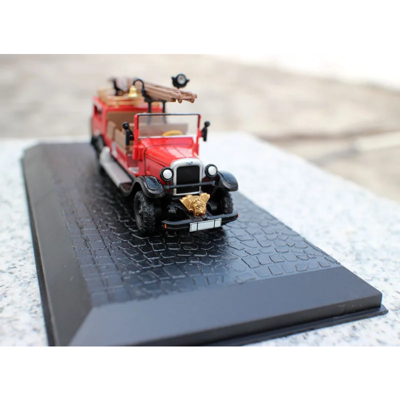 Motor de bomberos fundido a presión, escala 1/72, Bachert KS 10, Opel, modelo de coche de aleación, juguete coleccionable, regalo, adorno de exhibición de recuerdo