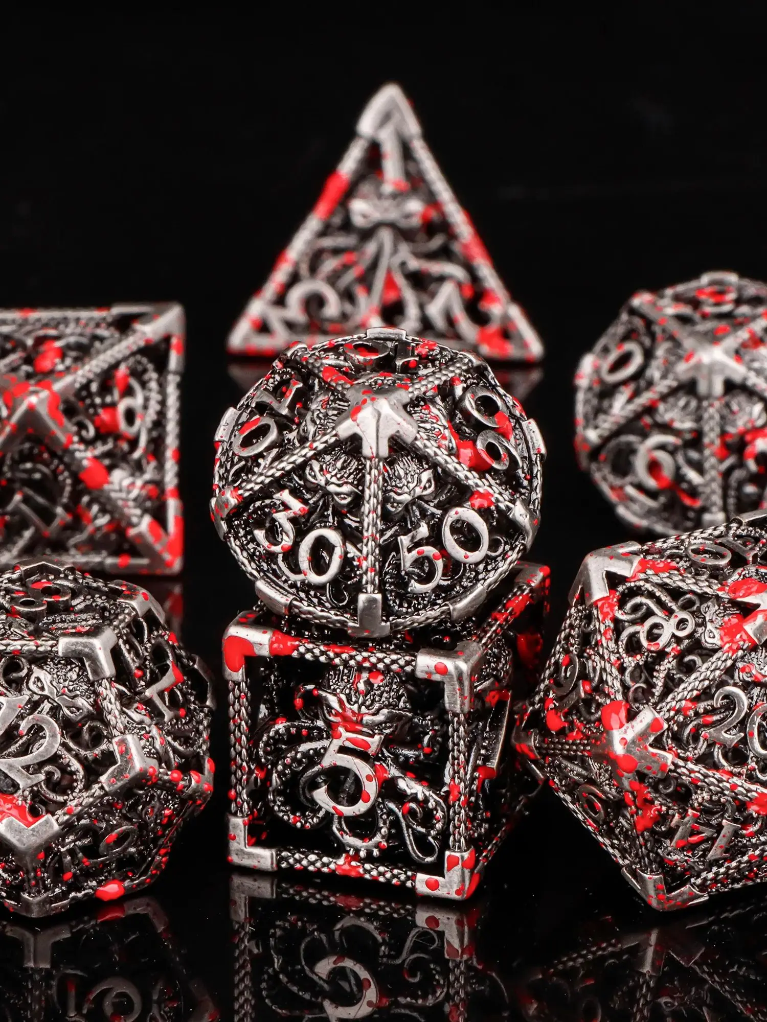 

Набор полых металлических кубиков с щупальцем осьминога для DND RPG, 7 шт., игральные кости в стиле Cthulhu Mythos D20 с сумкой, подарки для геймеров
