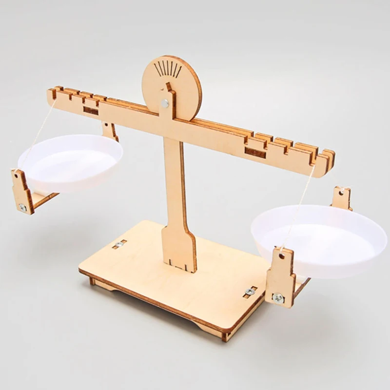 モンテッソーリ教育DIY木製バランススケール数学学習ゲームボードおもちゃ（加算・減算の発達モデル）