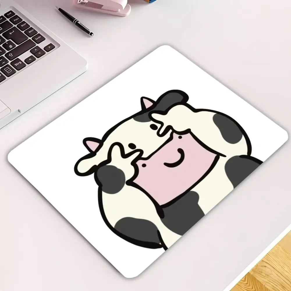 Cute Cartoon Shy Cow Cat Mini Desk Mat, Anti Slip Rubber Small Mouse Pad extended XL Gaming Desk Mat