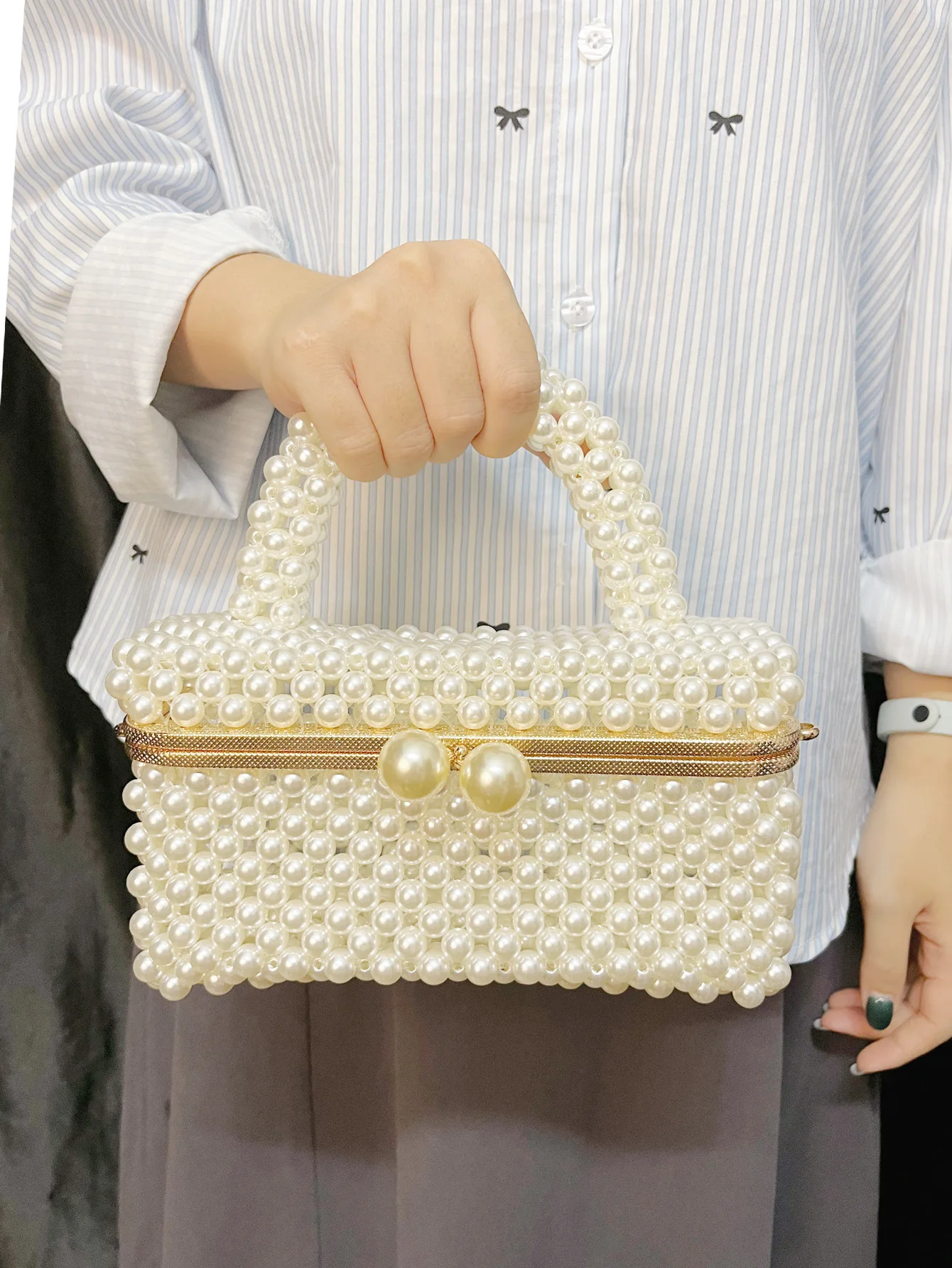 

Adult Pearl Woven Hollow Square Bag 2026 Summer New Women's Handbag Elegant Solid Color Bead Party Dinner Bag