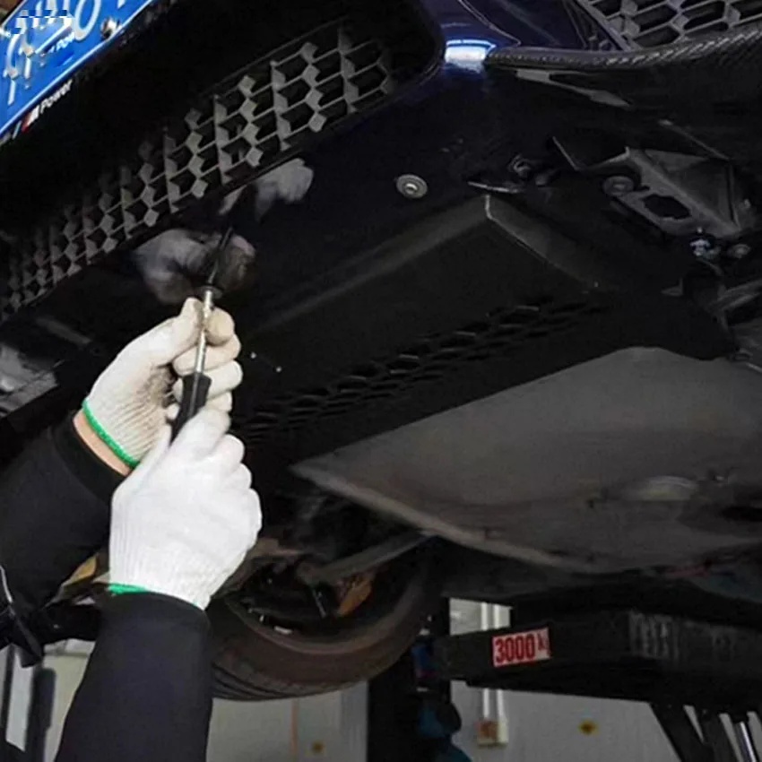 Car Engine Lower Guard Plate For BMW F8X M3 F80 M4 F82 F83 15-20 S55 Engine 3.0L Magnesium Aluminum Alloy Oil Cooler Skid Plate
