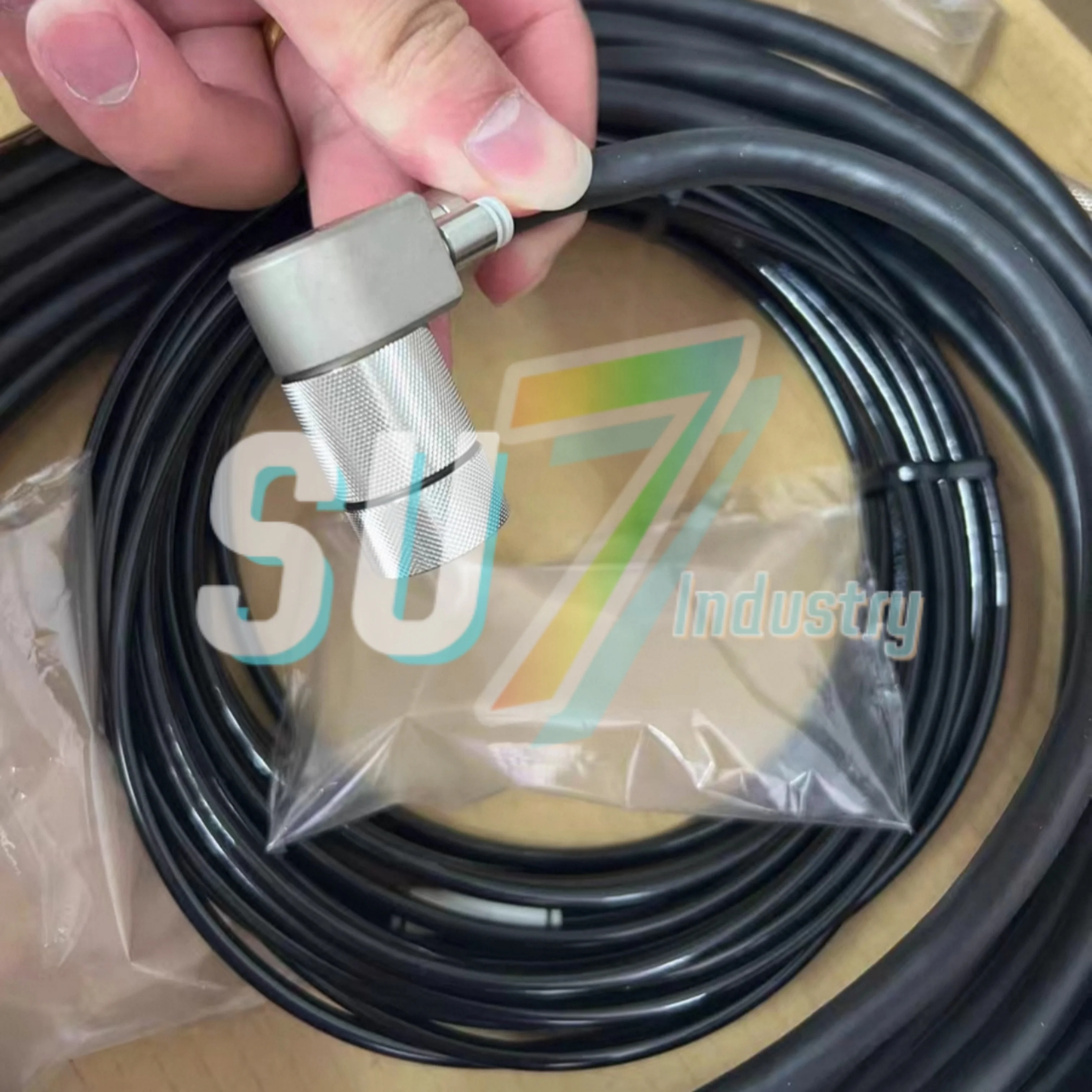 100%NEW  EMCD-3000A-4M EMCD-3000A-6M EMCD-3000A-8M Spindle motor cable