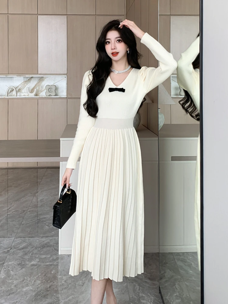 

Women V-Neck Bow Decoration Patchwork Pleated Skirt Autumn Winter French Advanced Sense Gently Temperament Slim Knitted Dress