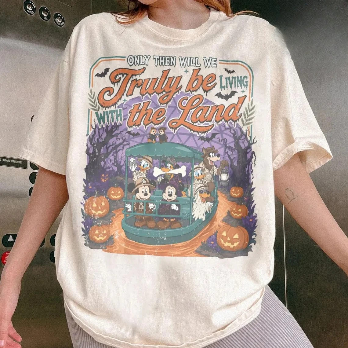 2026 new Round-neck short-sleeved retro Halloween jungle parade cartoon pattern printed Tee for both men women (universal size)