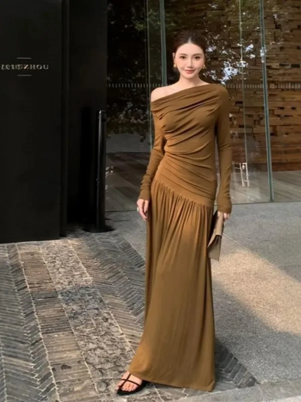 

Korean Style Spring Early One Shoulder Long Sleeve Top Half Skirt Two Piece Set Fashionable Commute Warm Regular Fit T-Shirt