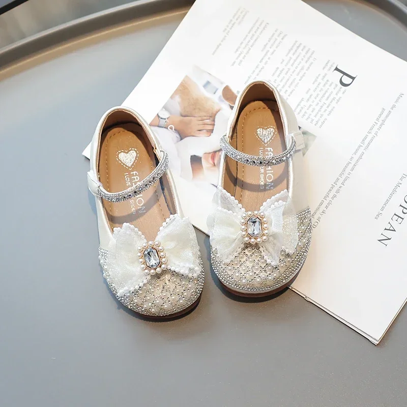 Pearl Diamond Bow scarpe in pelle per bambini Beige/argento, primavera e autunno Outdoor PU scarpe in pelle per bambini Zapatillas Mujer