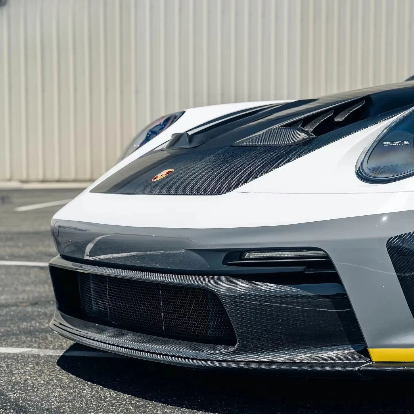 High-quality New OEM Type Dry Carbon Fiber Front Bumper Inserts Air Intake Aero Body Kit Replacement for 992 GT3RS