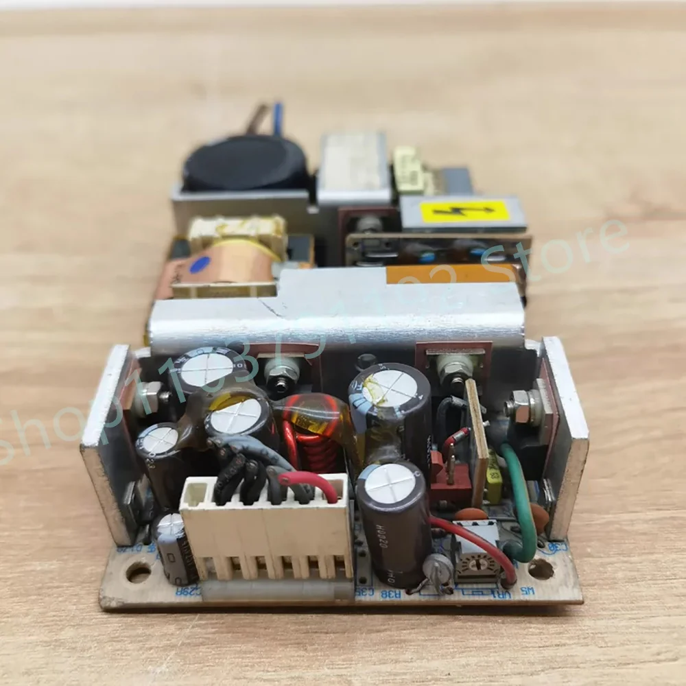 

Источник питания промышленного медицинского оборудования +5В8А+12В0,7А-12В0,7А LPT43