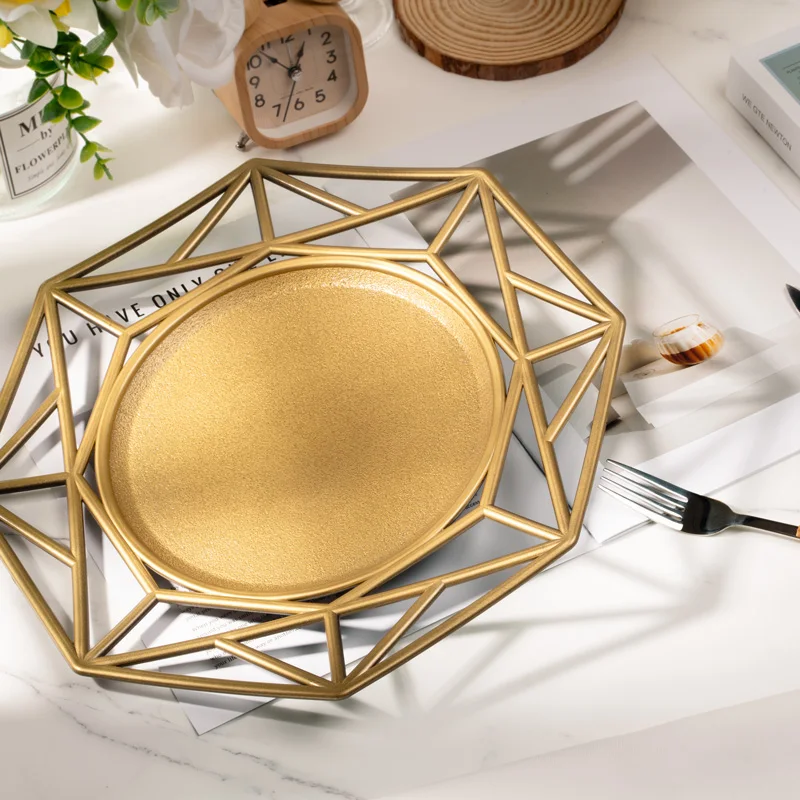 4Pcs/pack 13 Inch Gold Geometric Pattern Charging Tray Modern Hollow Octagonal Decorative Dinner Tray Suitable