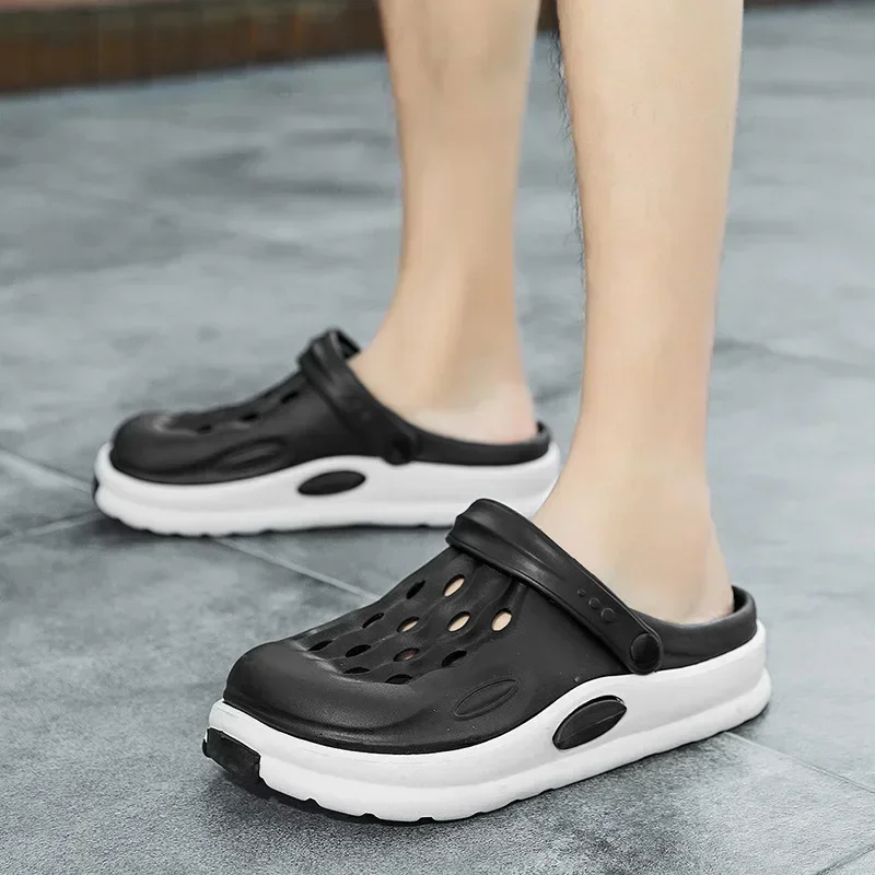 

Summer Men's Hollow Out Sandals Casual Beach ShoesUnique Head Cover Fashionable Outerwear Slippers Men's Wholesale