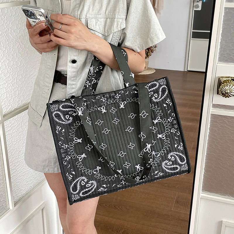 Böhmische Künstlerische Vintage-Blumenmuster-Tragetasche, Damen-Schultertasche, Große Vielseitige Handtasche für Pendeln, Arbeit und Einkaufen – Detail 19