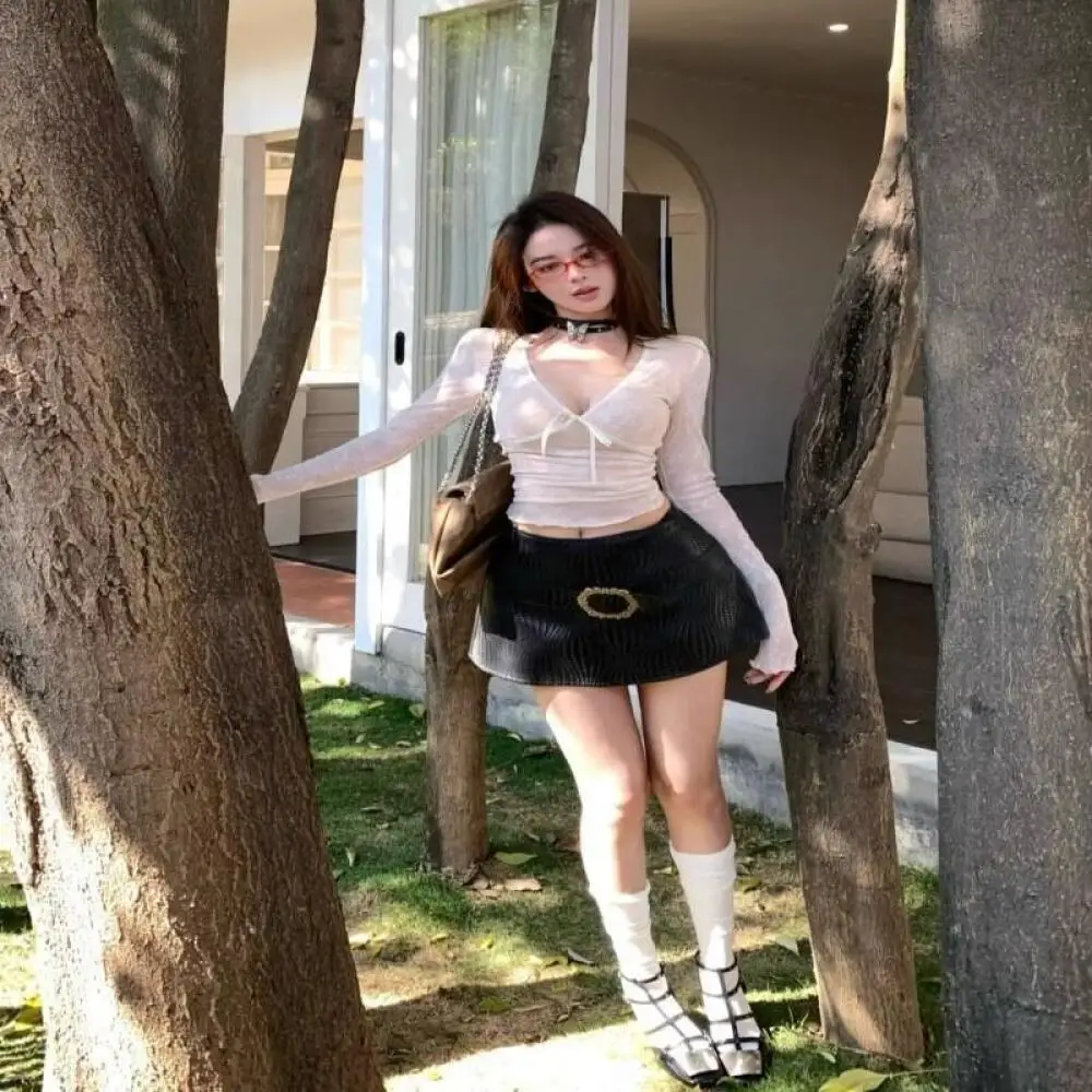 

Горячая мода Kawaii Y2K для девочек, сексуальные топы с v-образным вырезом, весенне-осенняя повседневная женская одежда с героями мультфильмов для отдыха, футболка с длинными рукавами, новинка