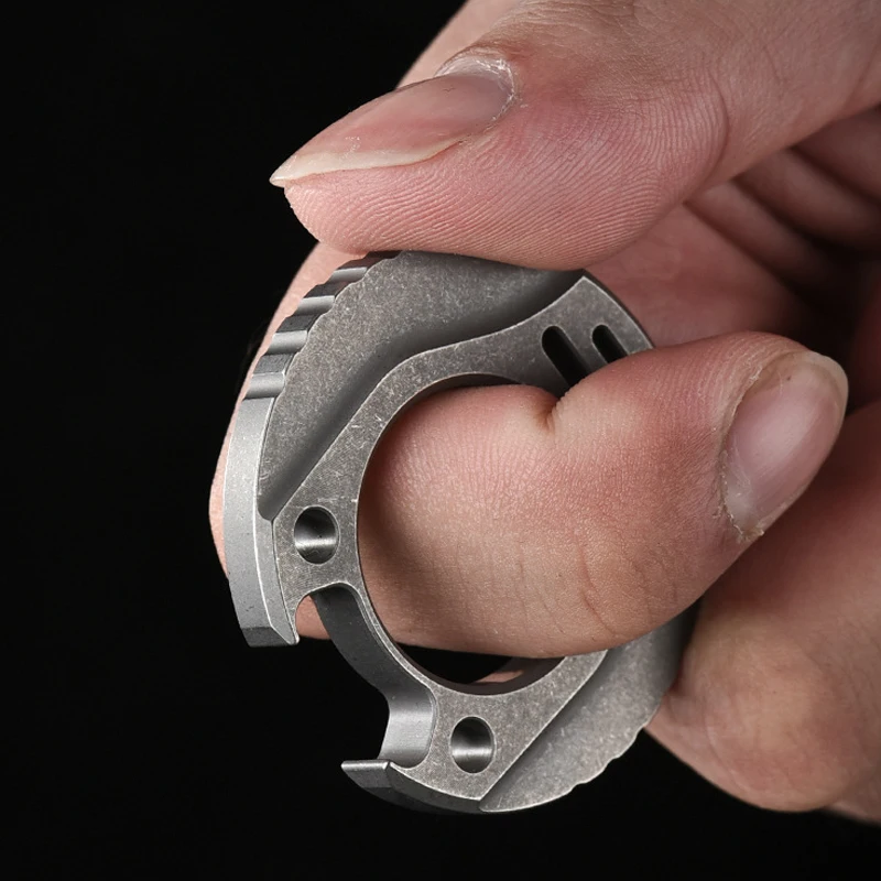 Outdoor Portable EDC Multi-functional Titanium Alloy Pendant Bottle Opener Camping Car Rope Cutter Tool