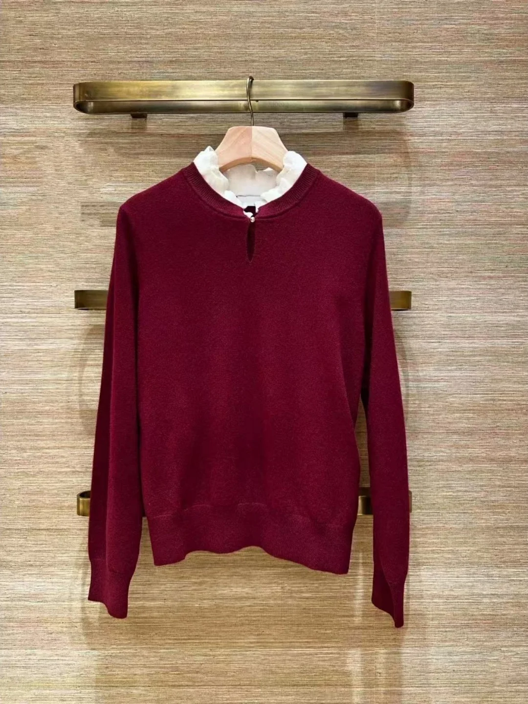 

Новогодний женский вязаный топ 2025 с эффектом двухслойного кружевного воротника, приталенный крой, для повседневной носки