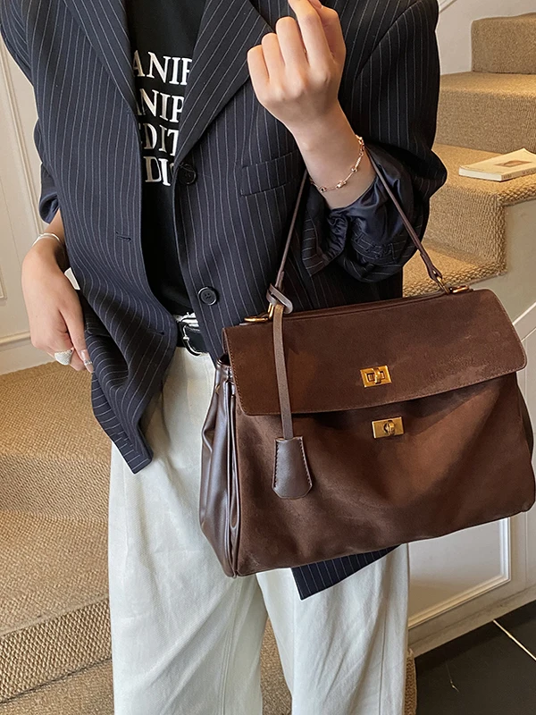 

Замшевая кожаная платиновая сумка через плечо в стиле ретро, большая женская сумка-тоут Capaci, повседневная сумка с магнитной синей мягкой ручкой