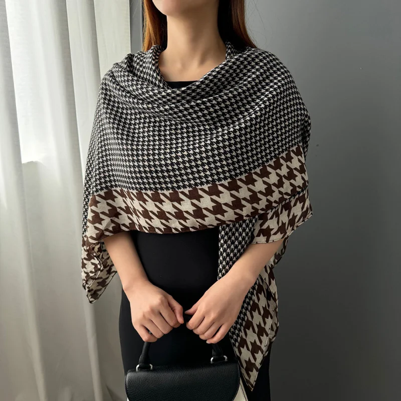 

Elegant houndstooth square scarf women130x130cmNew style scarf spring and autumn, warm outer shawl office