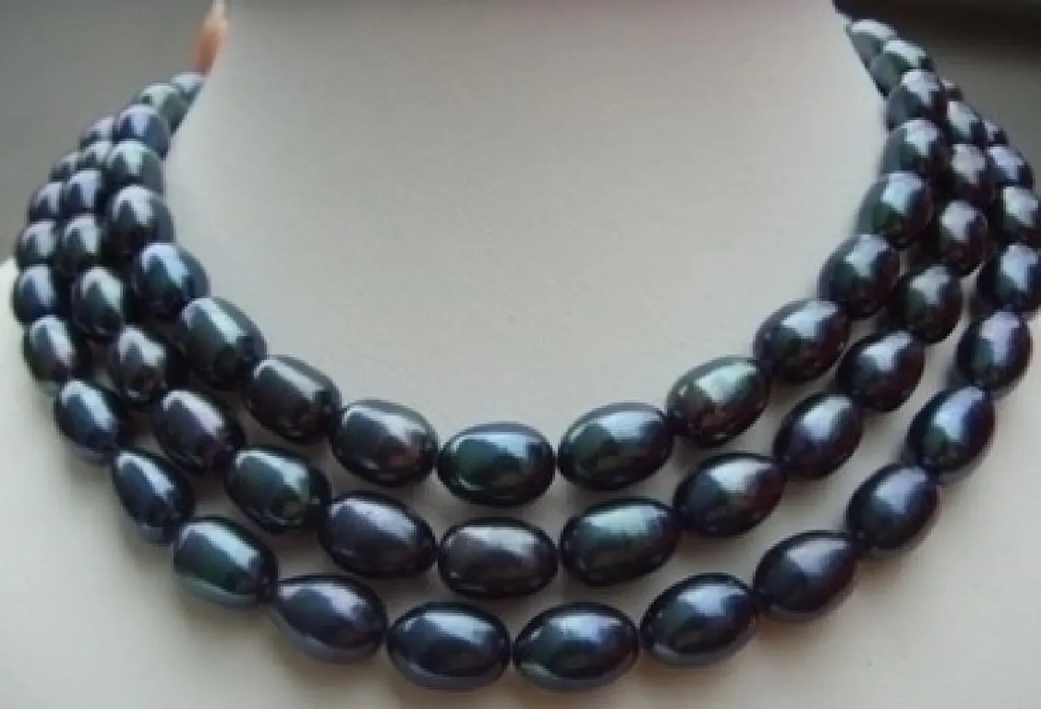 

8-9mm Genuine Freshwater cultured black baroque pearl necklace 50 inch