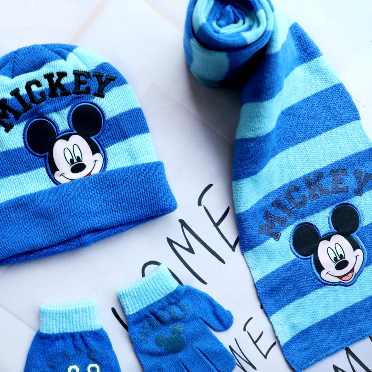 Disney New Autumn and Winter Cute Children Mickey Minnie Mouse Cartoon Scarf Hat Glove three-piece Warm Boy Girl Child hat