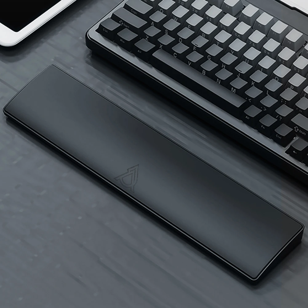 81 Keys Soft Memory Foam Hand Support Ergonometric Anti-Slip Rubber Stable Base for Long Hours of Work Studying Gaming