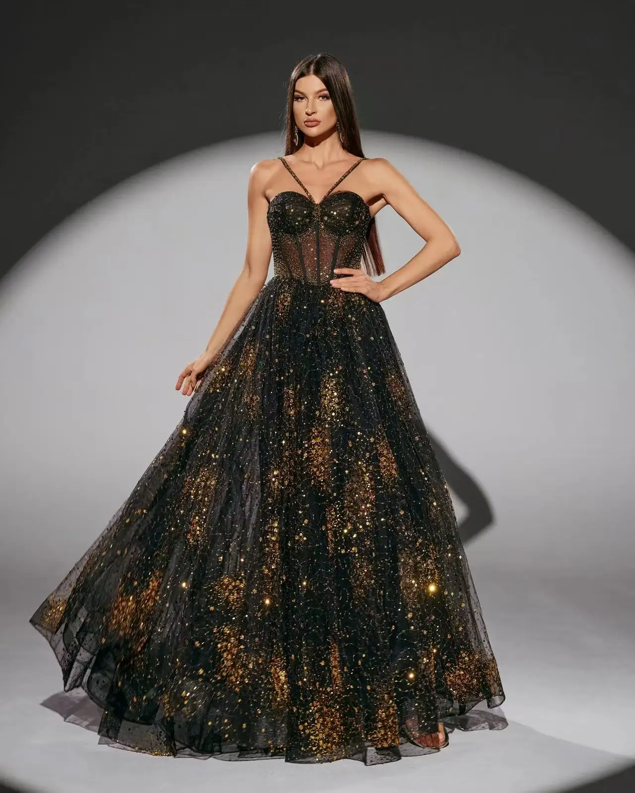 (تخفيضات) فستان شاليمار تشانغ أسود عربي بأكمام طويلة وحزام مطرز بالخرز فستان فاخر للحفلات حسب الطلب