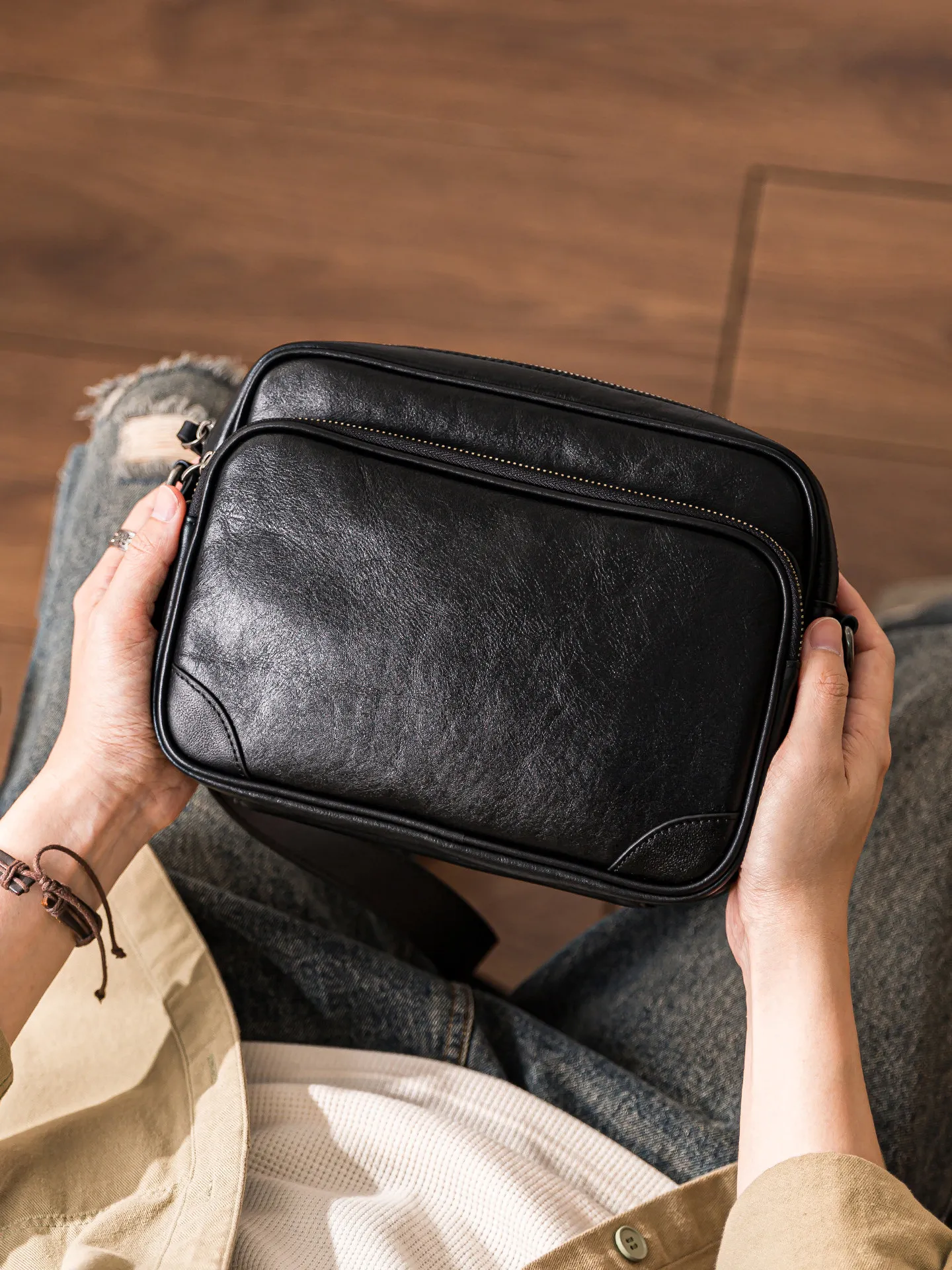 PNDME simple casual first layer cowhide men's shoulder bag daily commuting handmade genuine leather youth black crossbody bag