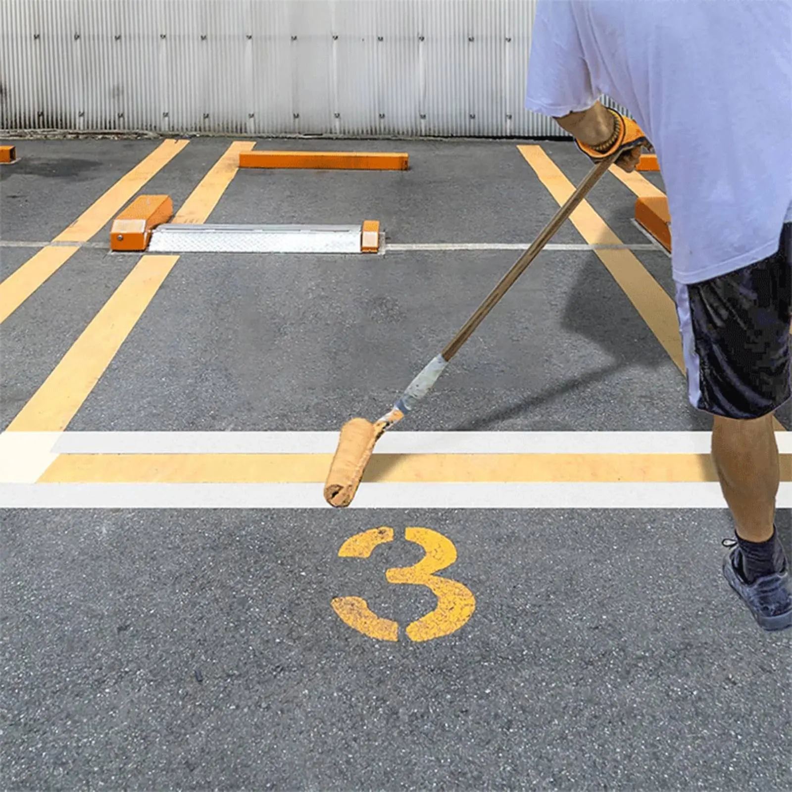 

Parking Lot Line Stencil Easy to Clean Foldable Ground Stencil Ground Striping Template Versatile Use Asphalt Marking Guide
