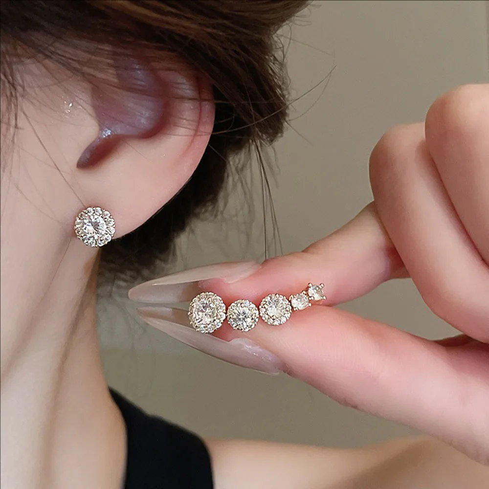 

Real Golden Electroplated Silvery Needle Zircon Stud Earrings for Women Super Shiny and Niche Jewelry