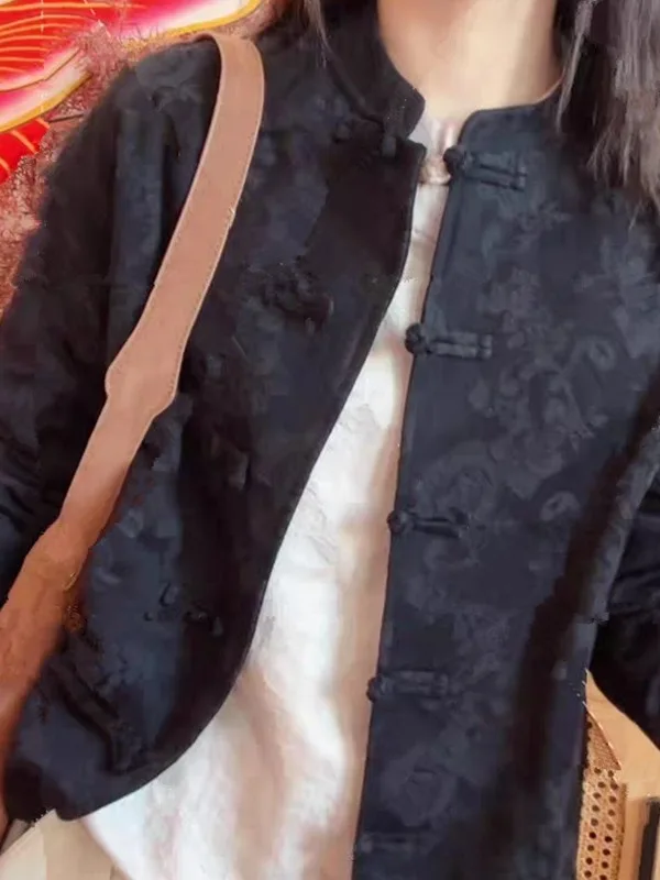Nueva ropa de abrigo china Sle fina de otoño para mujer, cómoda chaqueta con bordado Floral, abrigo versátil para combinar a diario para mujer