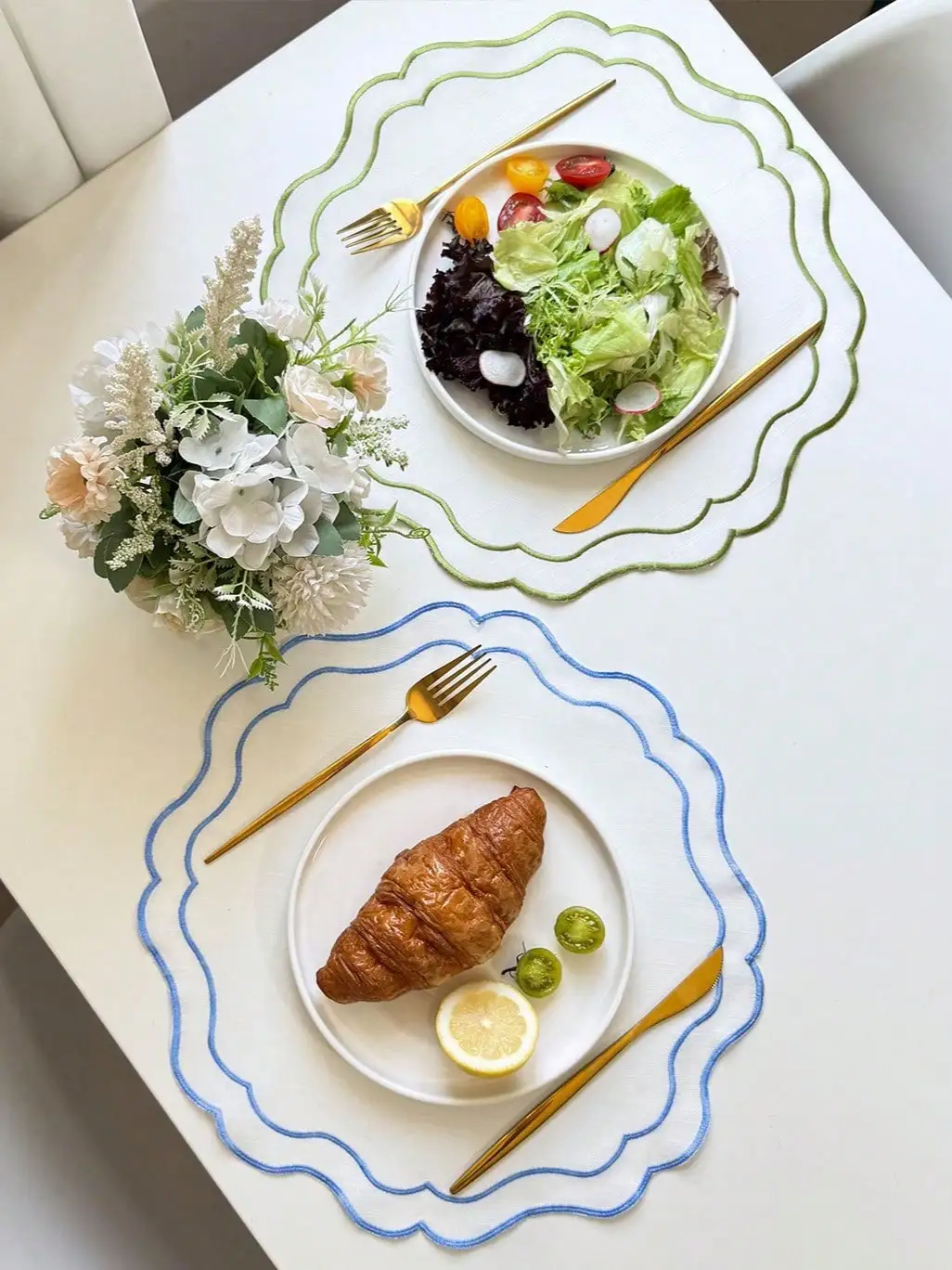 1/4/6/12pcs Wavy Embroidered Solid Color Round Placemats, Fresh Minimalist Style For Kitchen, Dining Table Suitable For Holidays