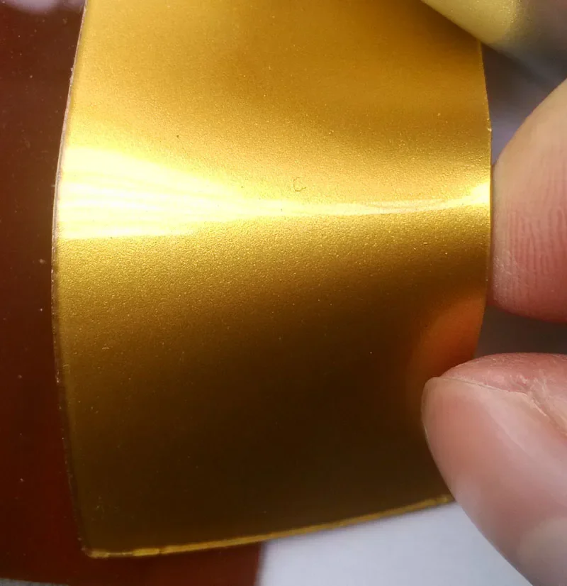 

Gold Silvery 0.8mm Thickness Synthetic Resin TPU Leather Material