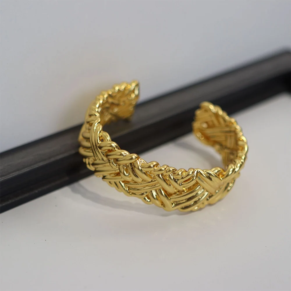 

To Reines 2024 Gold Metal Opening Bangle Knit Decoration Open Bracelet Women Particularly Wedding Party Gift