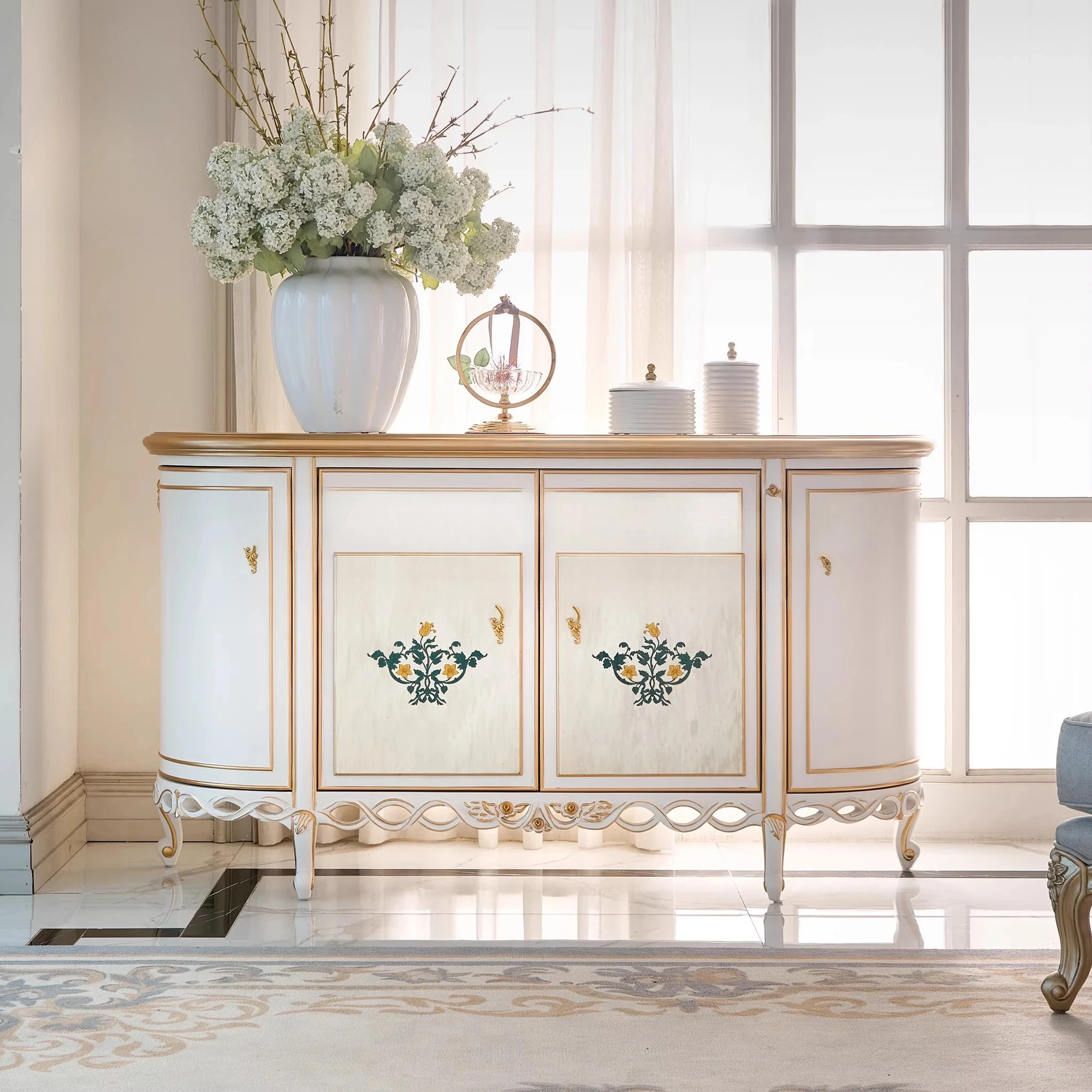 JJHigh-end Custom Villa Furniture European Retro Solid Wood Hand-painted Entrance Cabinet