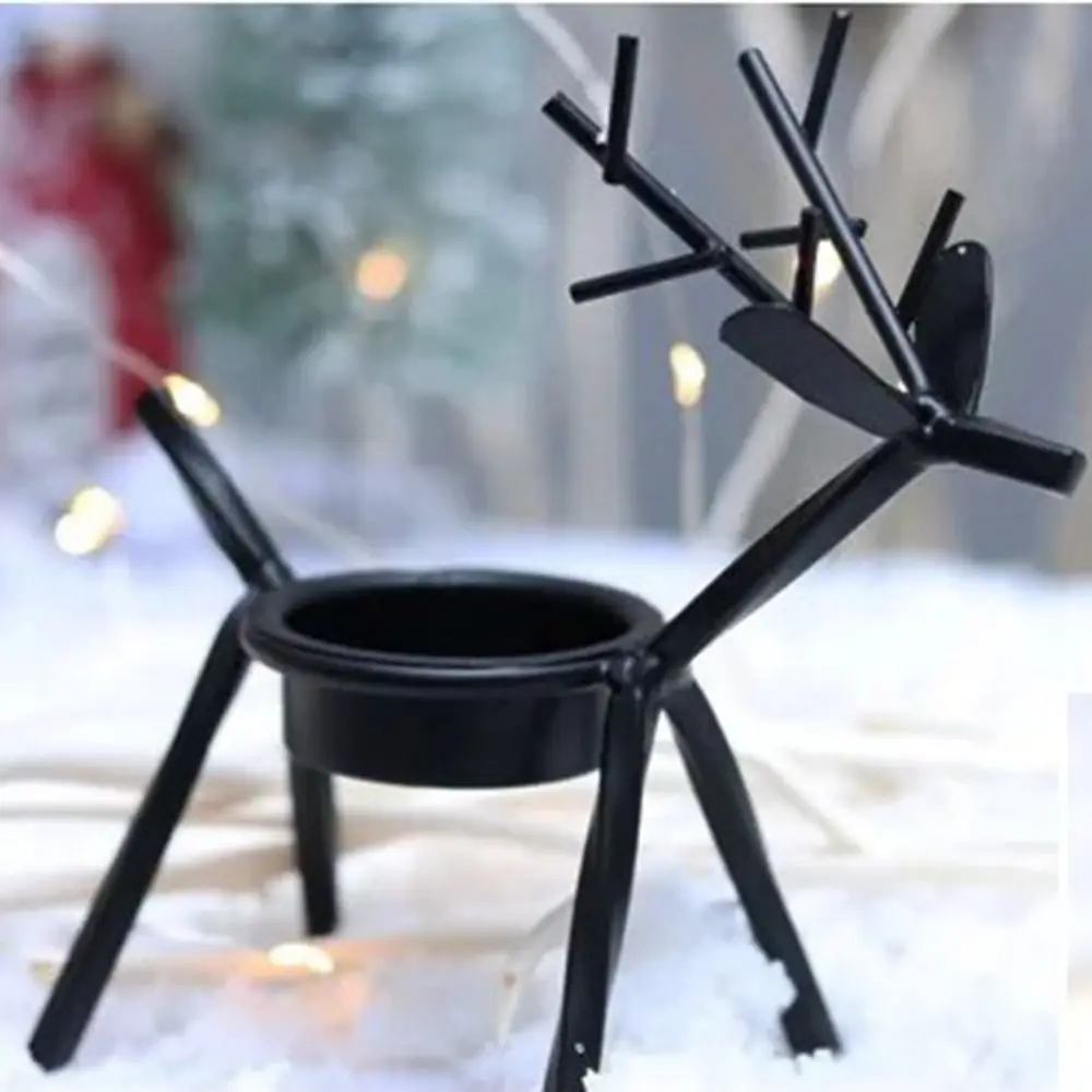 Rustic Reindeer Elk Candlestick Stand Rust-Proof Iron Christmas Candle Holder European-style Deer Candle Pillar Coffee Table