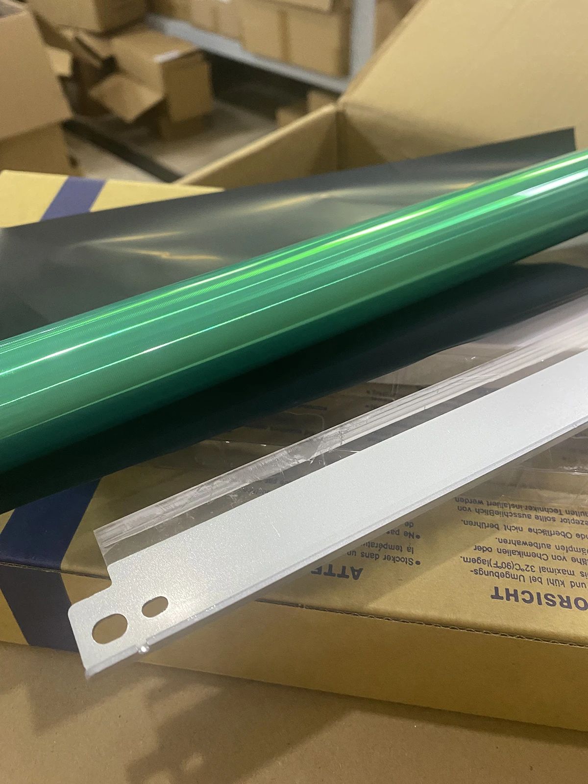 

Барабан OPC + чистящее лезвие для Toshiba E-Studio 168 208 230 280s 163 182 212 242 232 282 233 283 18 195 223 225 243 245 Цилиндр