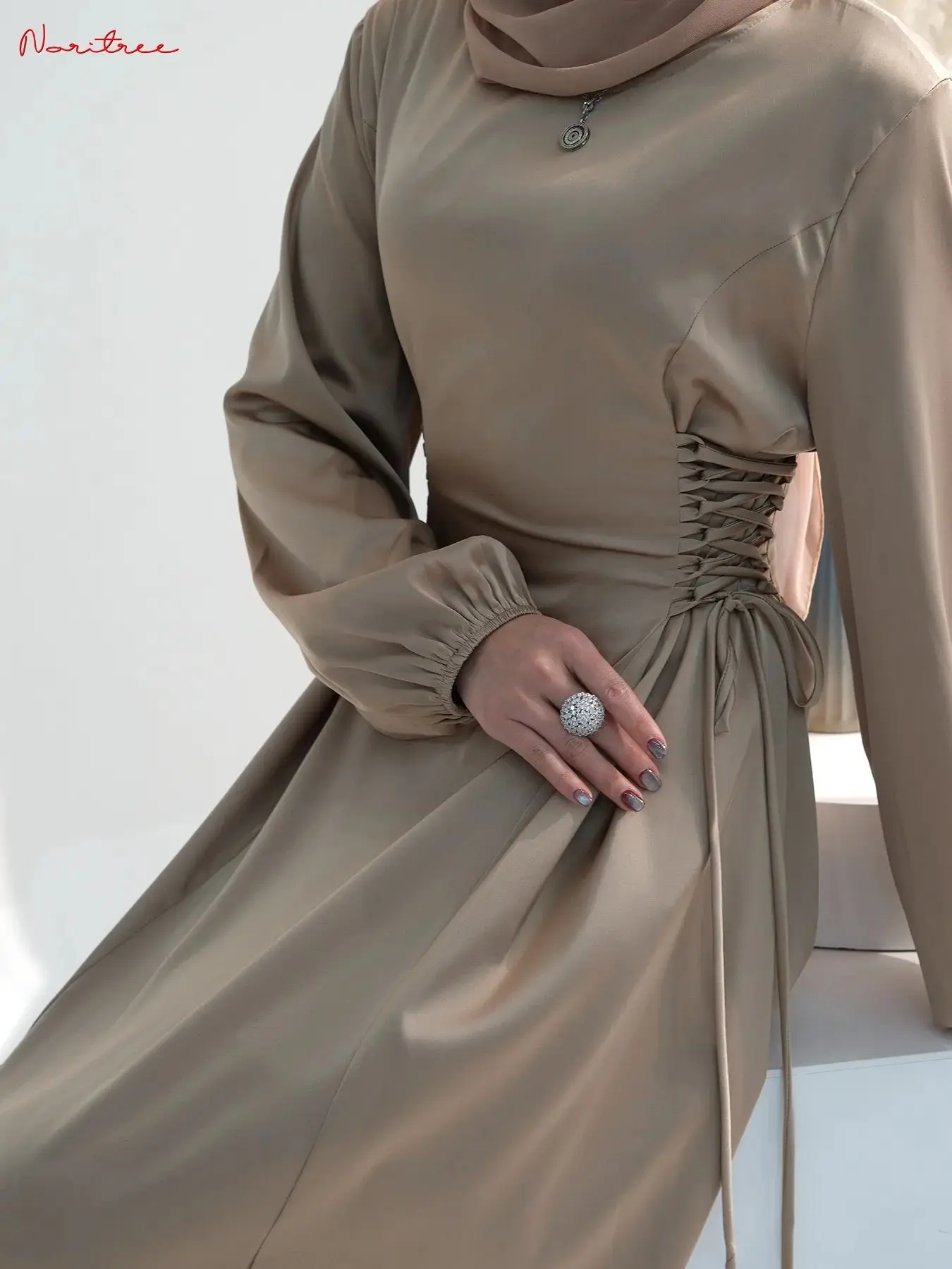 Fashion Drawstring Muslim Dress Abaya Syari Female Full Length Siky Satin Muslim Abaya Worship Service Abayas wy1949