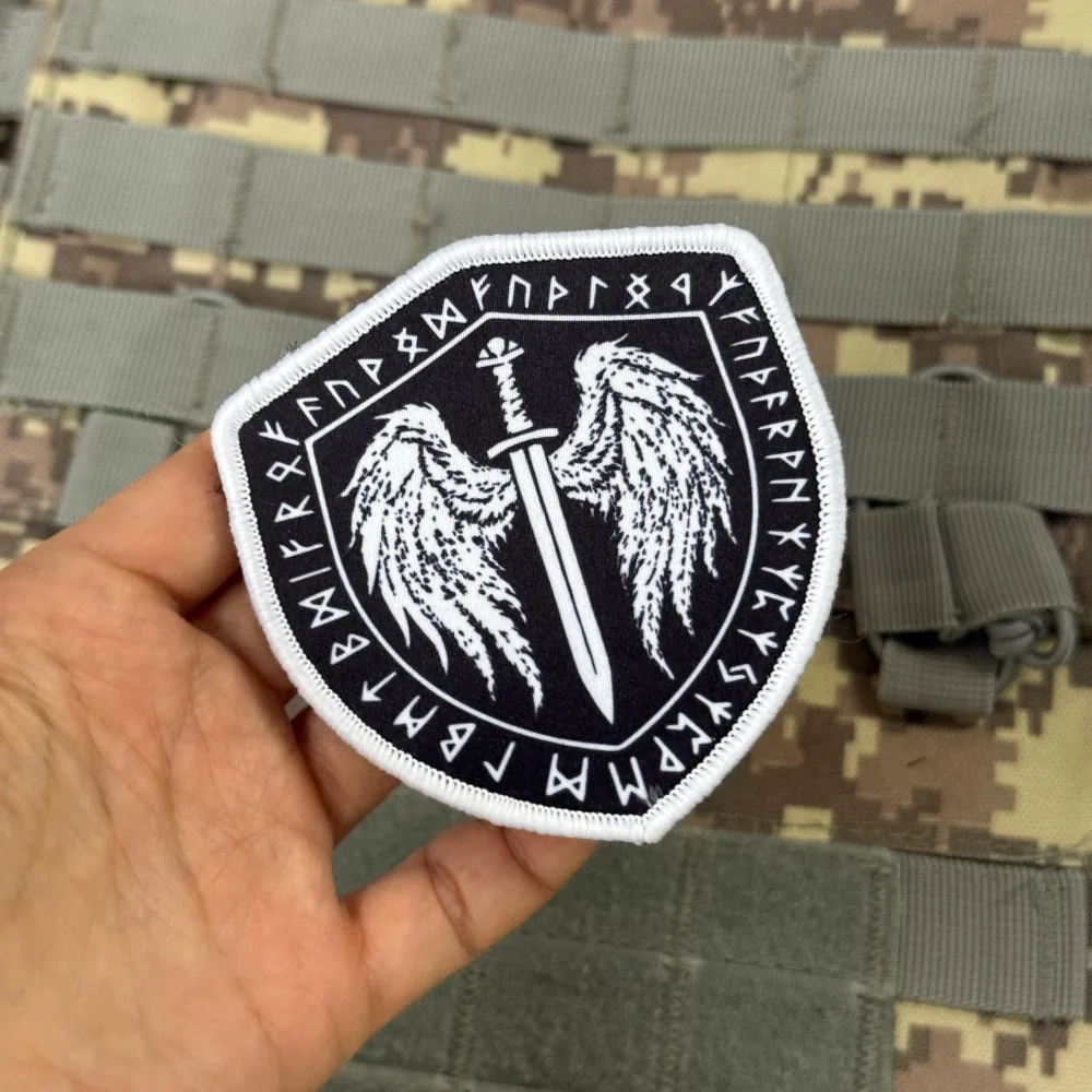 Parche táctico alado espada – insignia con sujeción de gancho - imagen 3
