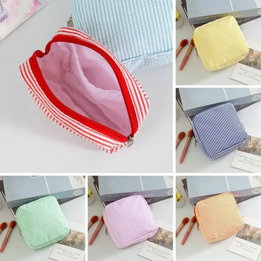 

Essential Holder Seersucker Sanitary Napkin Pouch Striped Pattern Multi-functional Mini Makeup Bag Lipstick Holder Daily Use