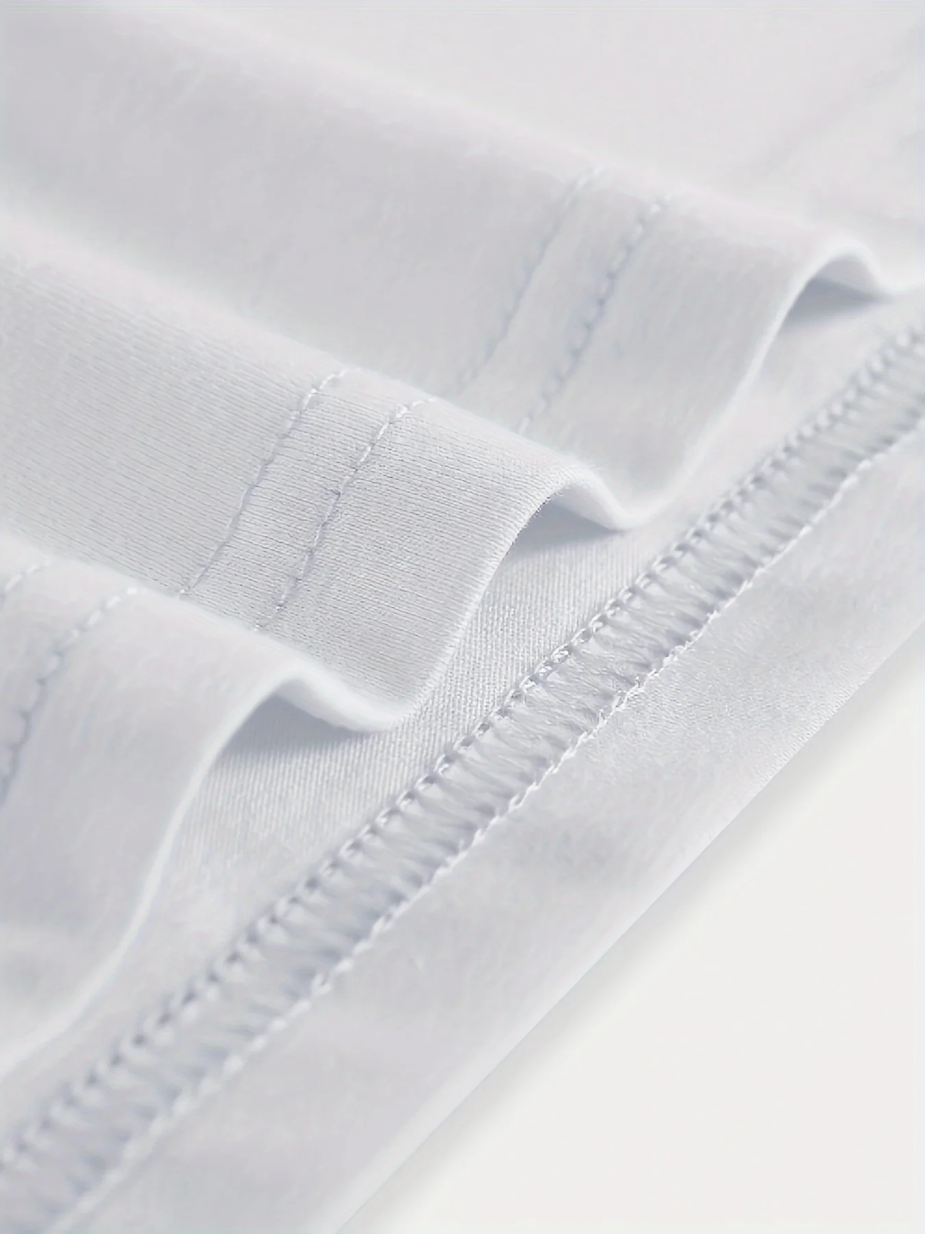 รูปแบบภาพประกอบเทปและดินสอของผู้ชาย และเป็นสิ่งของโรงเรียนเก่า พิมพ์เสื้อยืดผ้าฝ้ายแท้ คอกลม