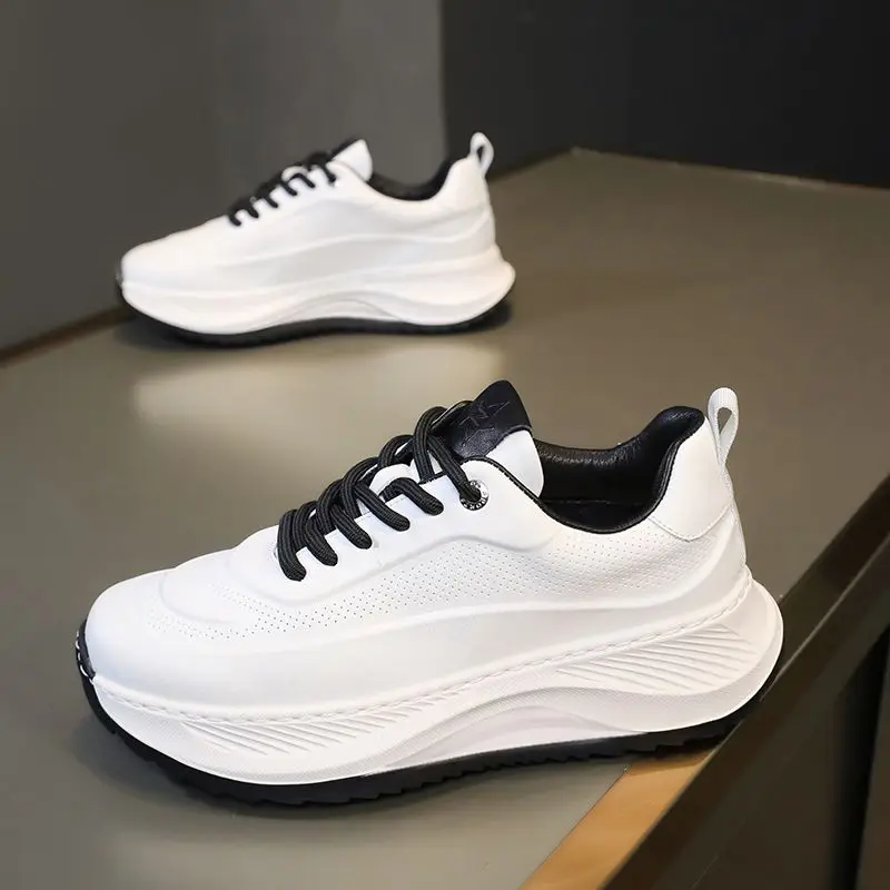 2026 New Men Korean Style Chunky Dad Sneakers Hidden Height Increasing White Running Sport Casual Shoes
